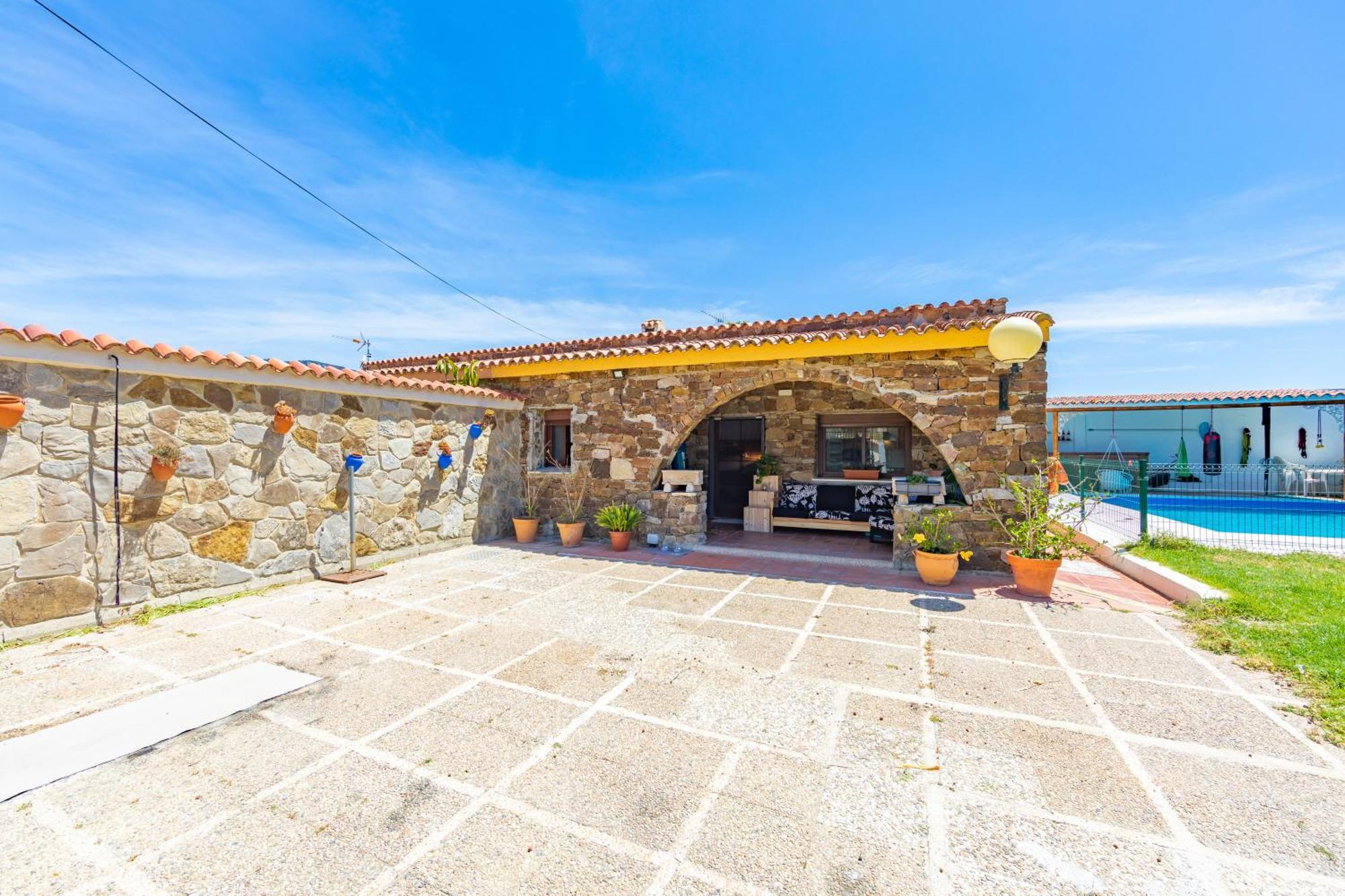 Chalet Con Piscina Privada En Bolonia Tarifa Eksteriør billede